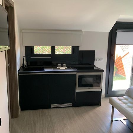 Hostal El Rocio 파라쿠엘로스데자라마 외부 사진