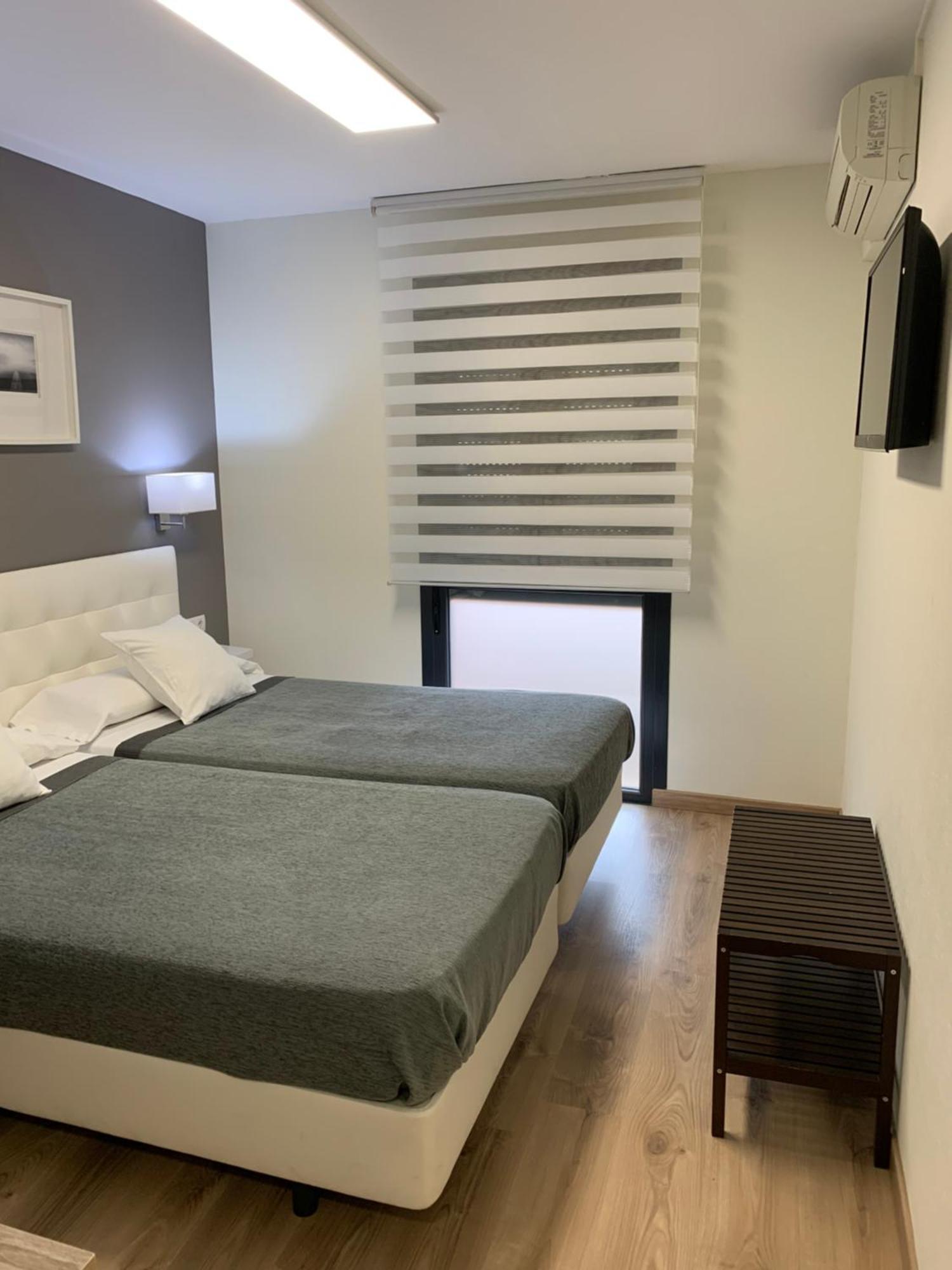 Hostal El Rocio 파라쿠엘로스데자라마 외부 사진