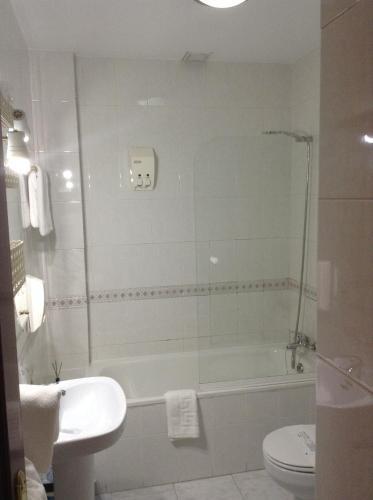 Hostal El Rocio 파라쿠엘로스데자라마 외부 사진